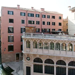 Apartahotel Corte Grimani